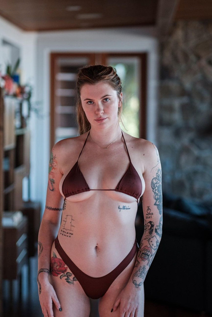 Bikini News Daily - Bikini News Tagged #Kathy Jacobs
